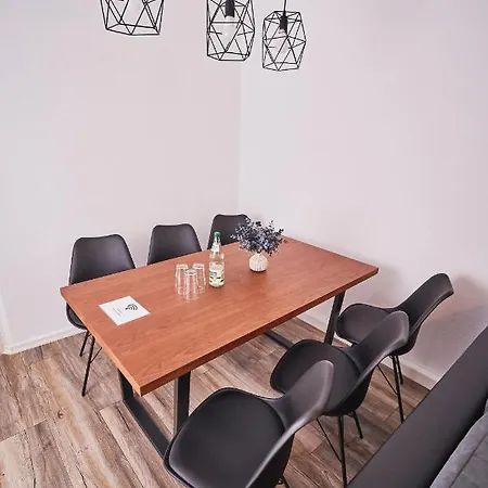 Διαμέρισμα Gemuetliche Fuer Ganze Familie Λειψία